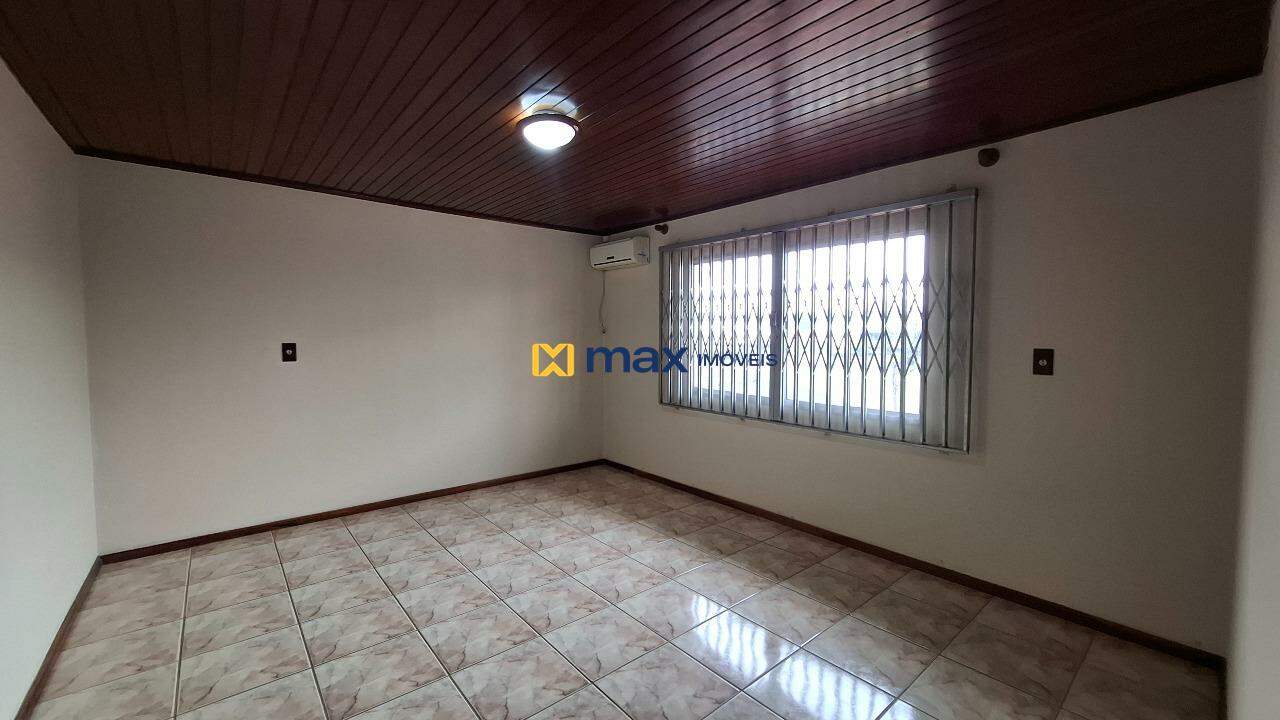 Casa para aluguel no Cordeiros: Quarto 3
