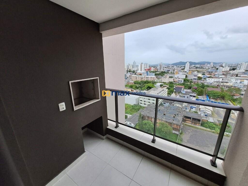 Apartamento para aluguel no Centro: Sacada