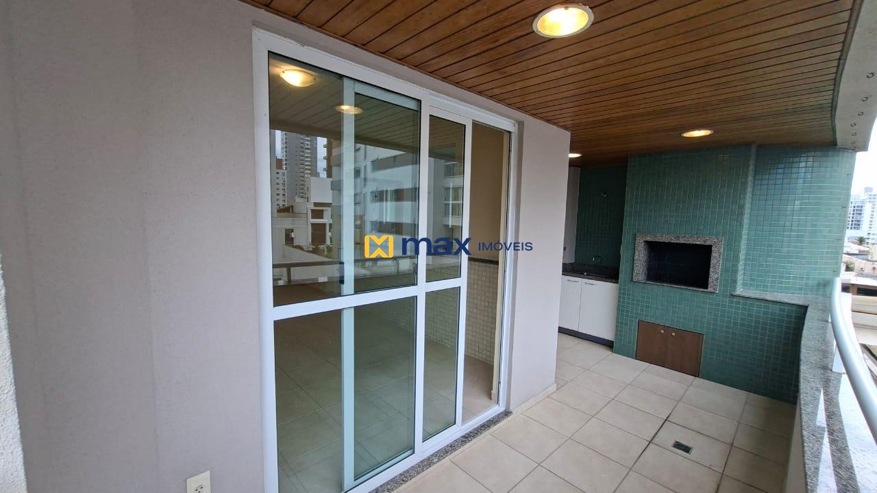 Apartamento para aluguel no Centro: Sacada