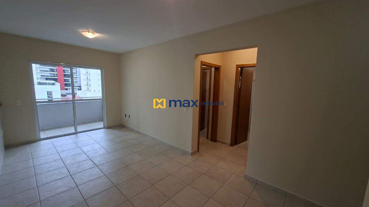 Apartamento para aluguel no Centro: Sala de Estar e Jantar