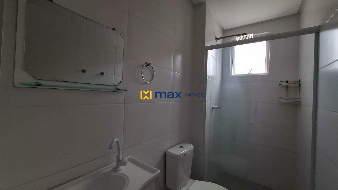 Apartamento para aluguel no São João: Banheiro Social