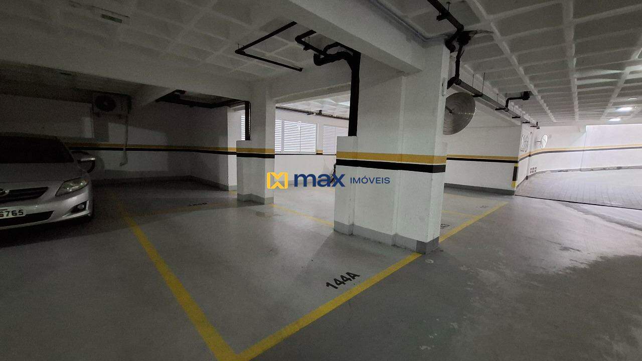 Apartamento para aluguel no São João: Garagem
