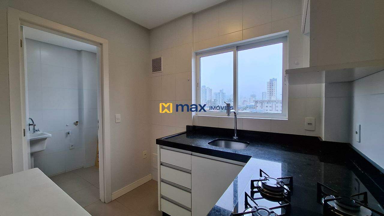 Apartamento para aluguel no São João: Cozinha