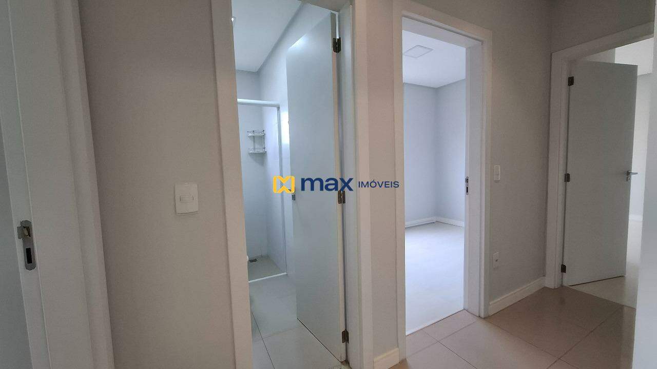 Apartamento para aluguel no São João: Corredor