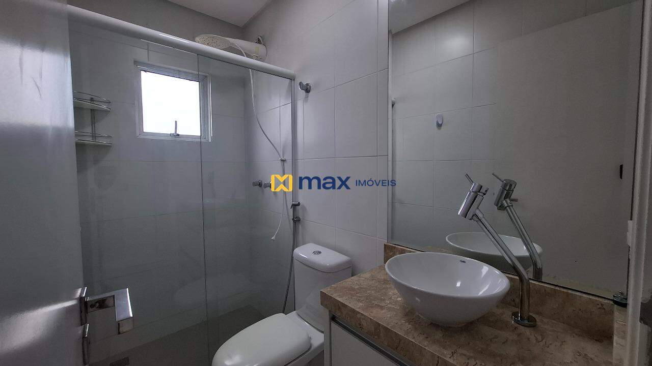 Apartamento para aluguel no São João: Banheiro Suíte
