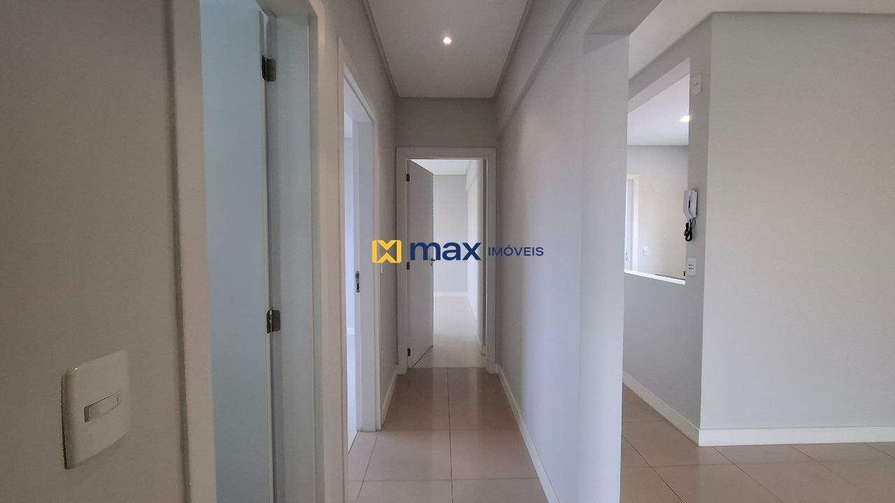 Apartamento para aluguel no São João: Corredor