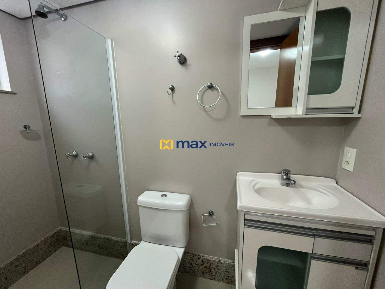 Apartamento para aluguel no Centro: 