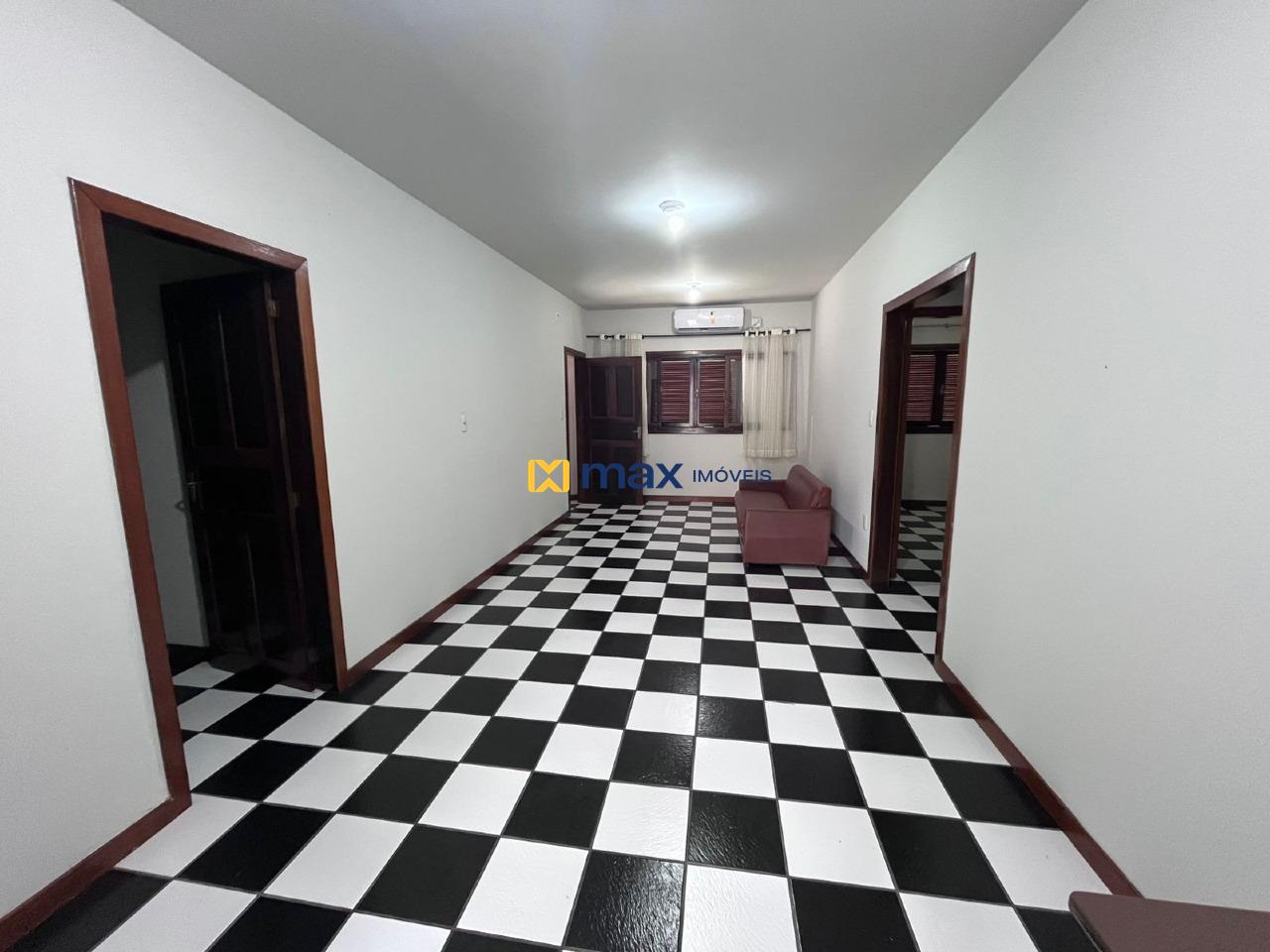 Casa para aluguel no Centro: Sala de Jantar e TV 