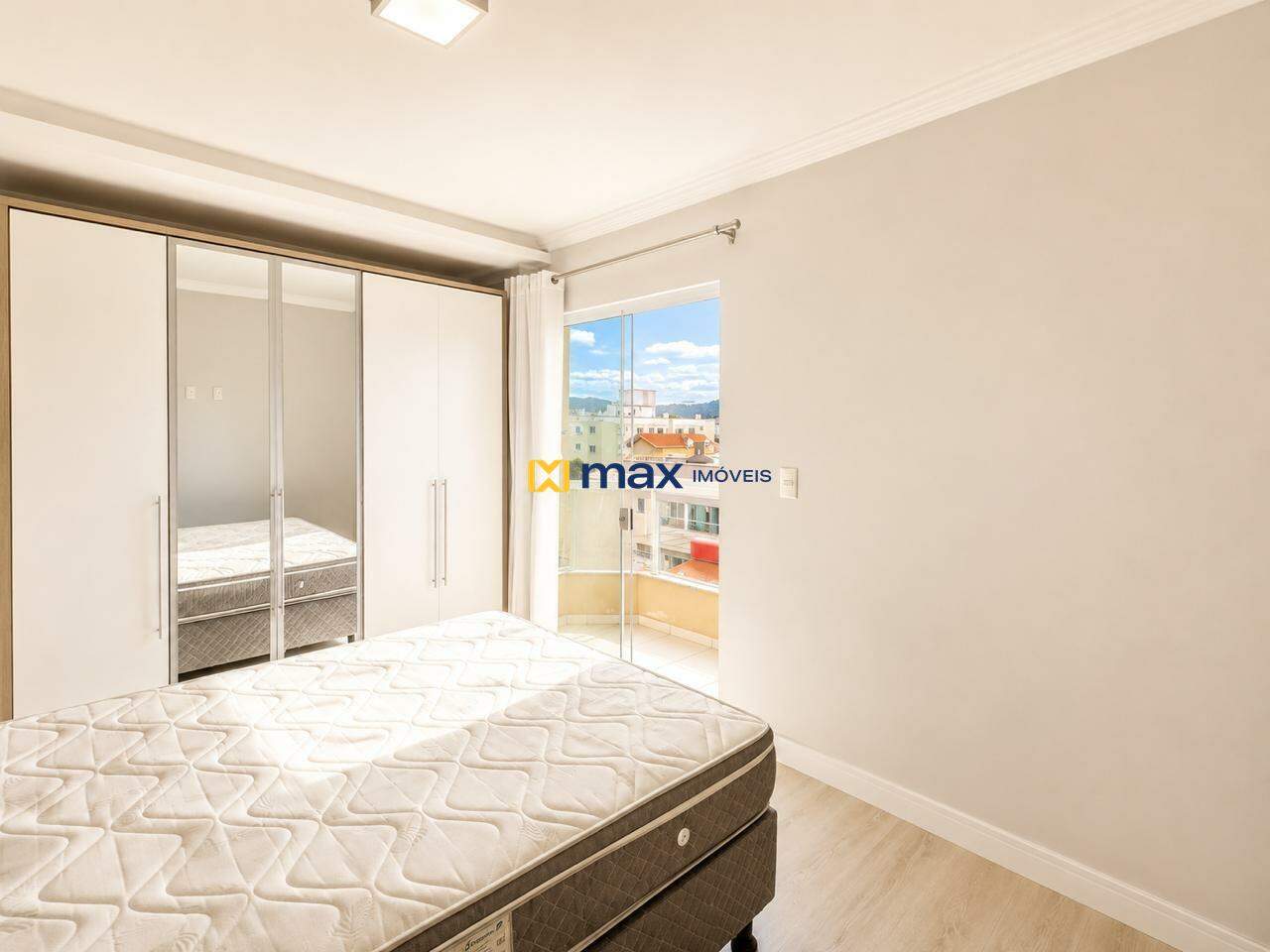Apartamento para aluguel no Centro: 