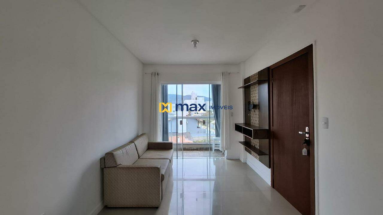Apartamento para aluguel no Gravatá: Sala de estar e jantar integrada