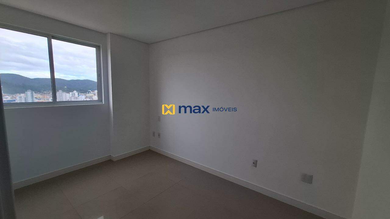 Apartamento para aluguel no Centro: Suíte 1