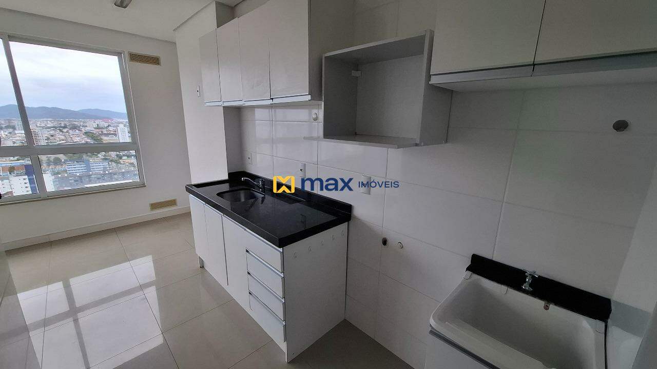 Apartamento para aluguel no Centro: Cozinha/ Lavanderia