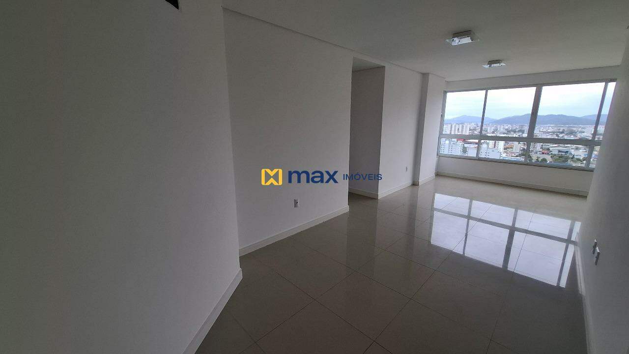 Apartamento para aluguel no Centro: Sala de Estar e Jantar