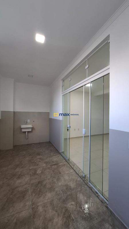 Apartamento para aluguel no São Domingos: Área de serviço
