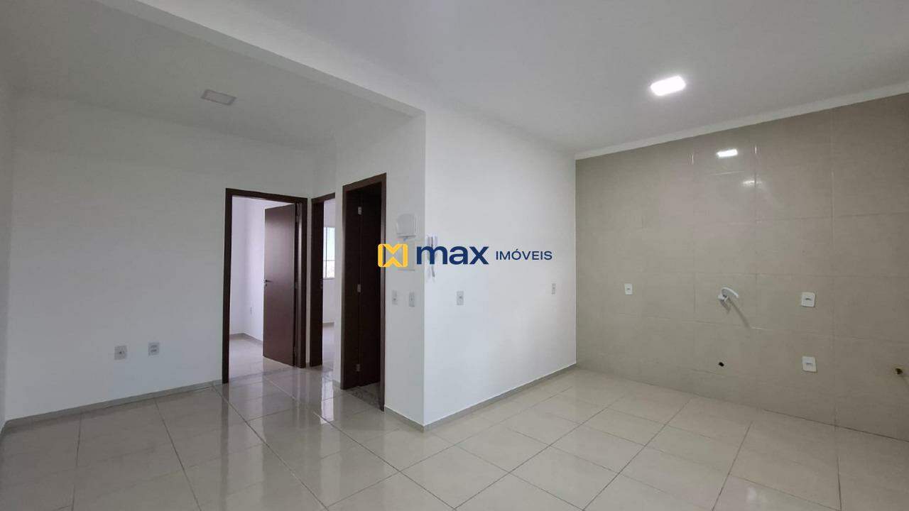 Apartamento para aluguel no São Domingos: Sala de estar e cozinha integrada