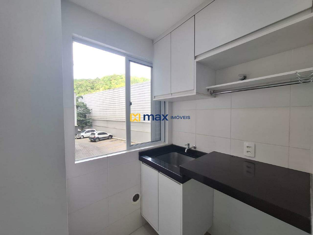 Apartamento para aluguel no Ressacada: Lavanderia