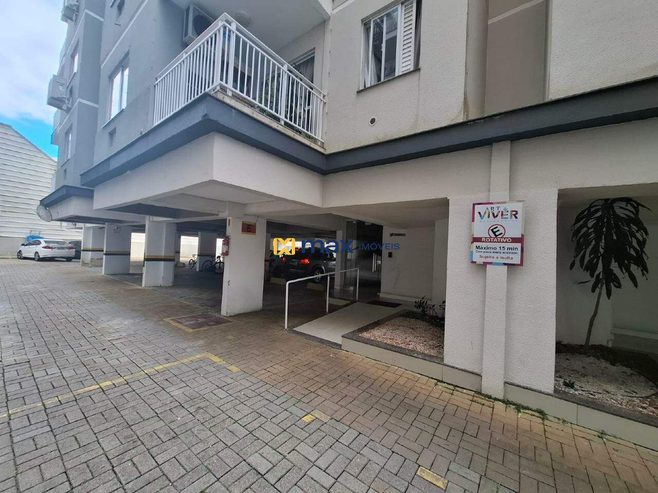 Apartamento para aluguel no Ressacada: Fachada