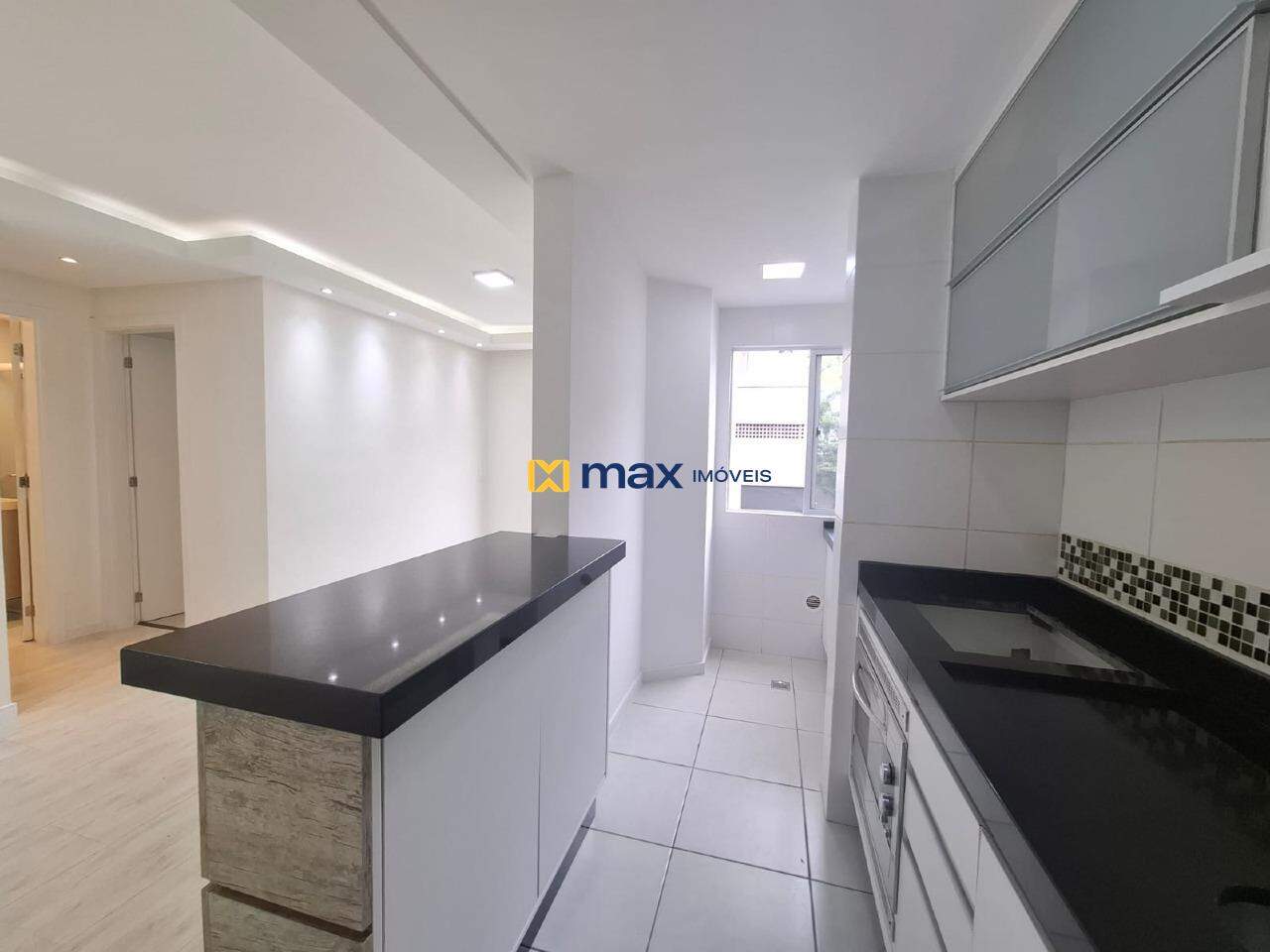Apartamento para aluguel no Ressacada: Cozinha