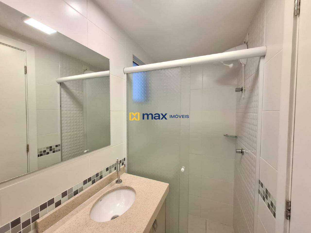 Apartamento para aluguel no Ressacada: Banheiro