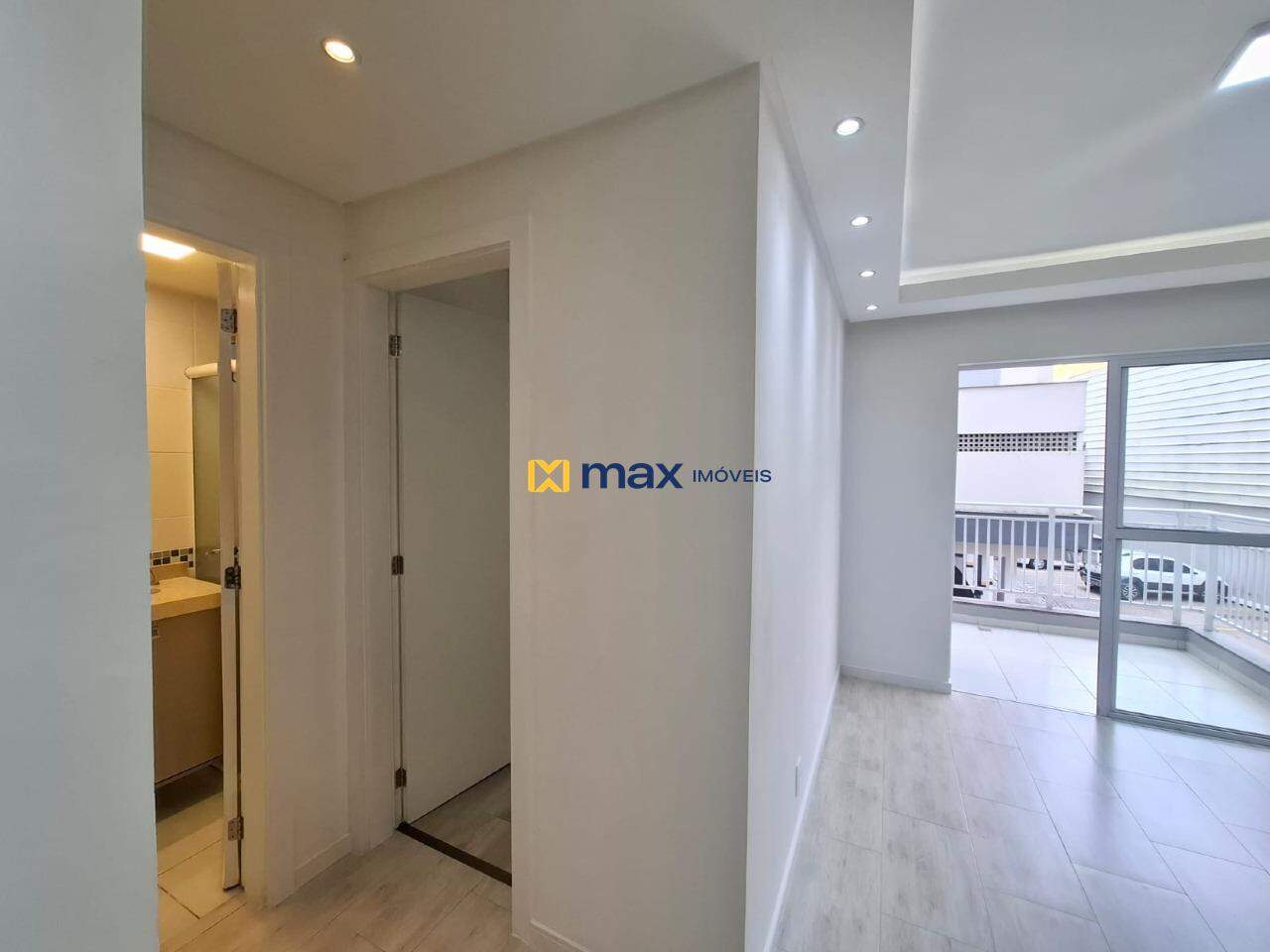 Apartamento para aluguel no Ressacada: Corredor