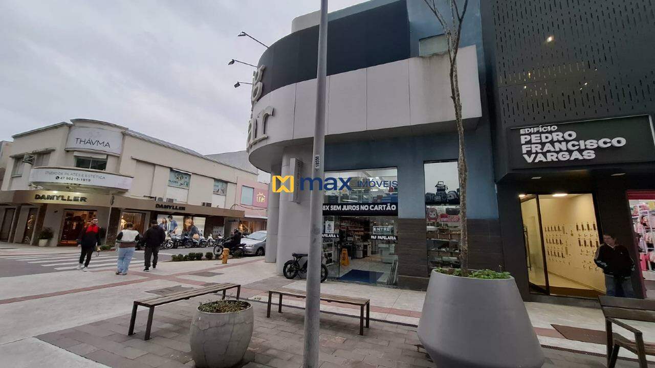 Sala para aluguel no Centro: Fachada