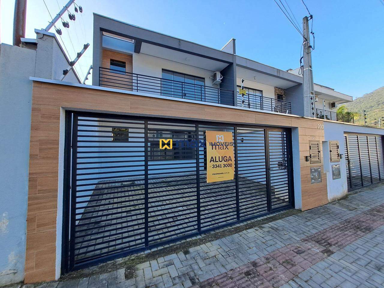 Casa para aluguel no Ressacada: Fachada