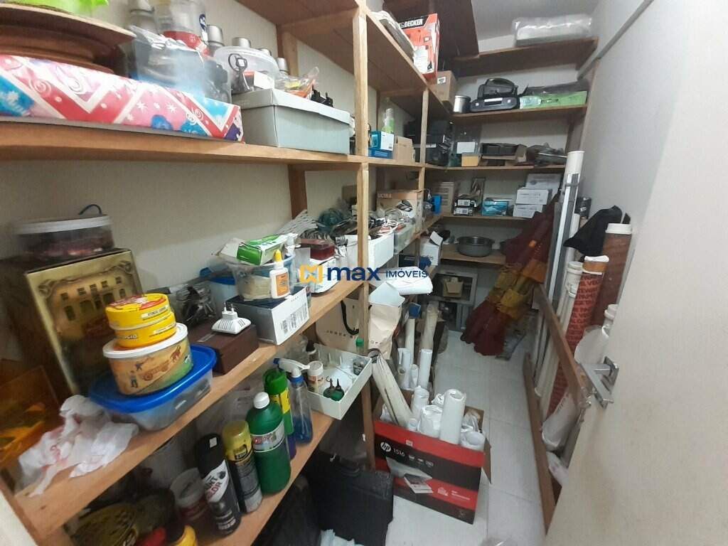 Loja para aluguel no Centro: Despensa