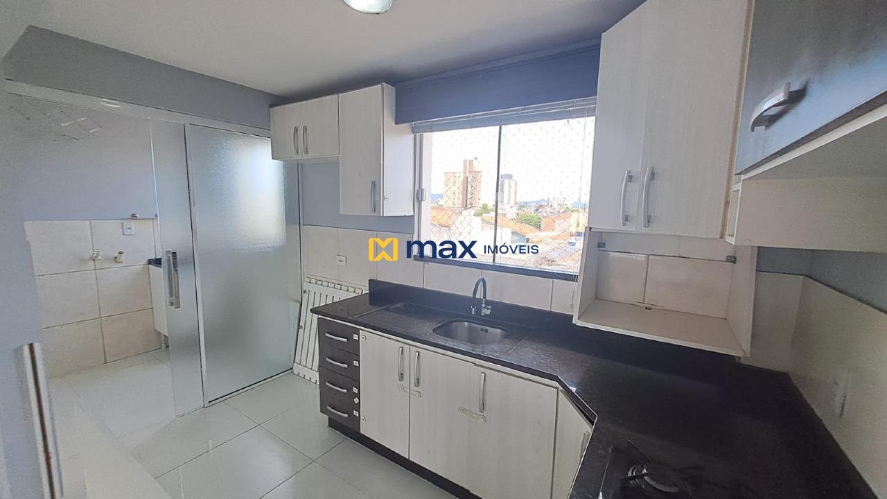Apartamento para aluguel no Cordeiros: Cozinha
