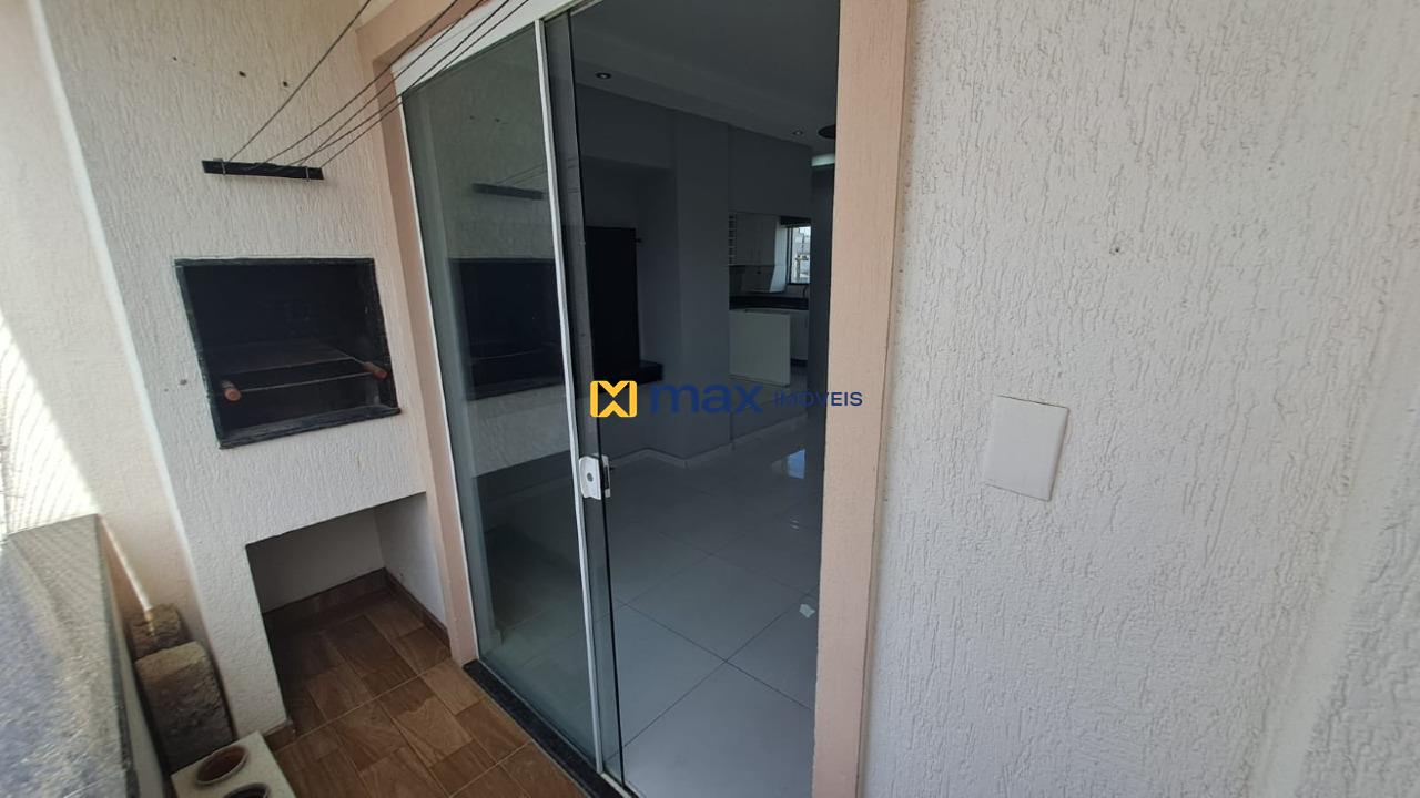 Apartamento para aluguel no Cordeiros: Sacada da Sala