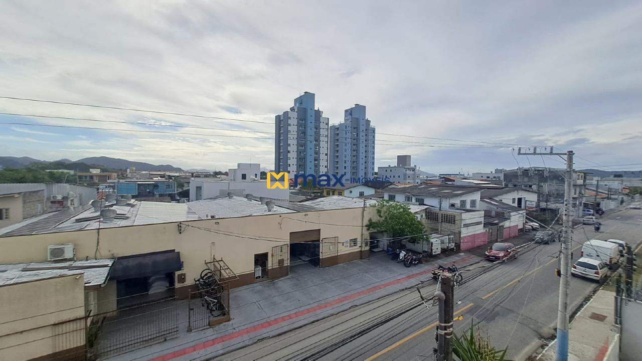 Apartamento para aluguel no Cordeiros: Vista da Sacada