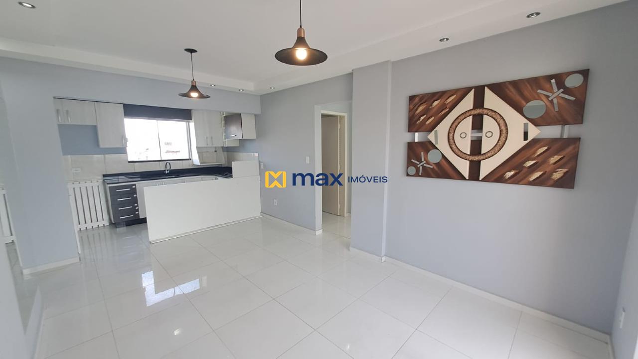 Apartamento para aluguel no Cordeiros: Sala de Estar e Jantar