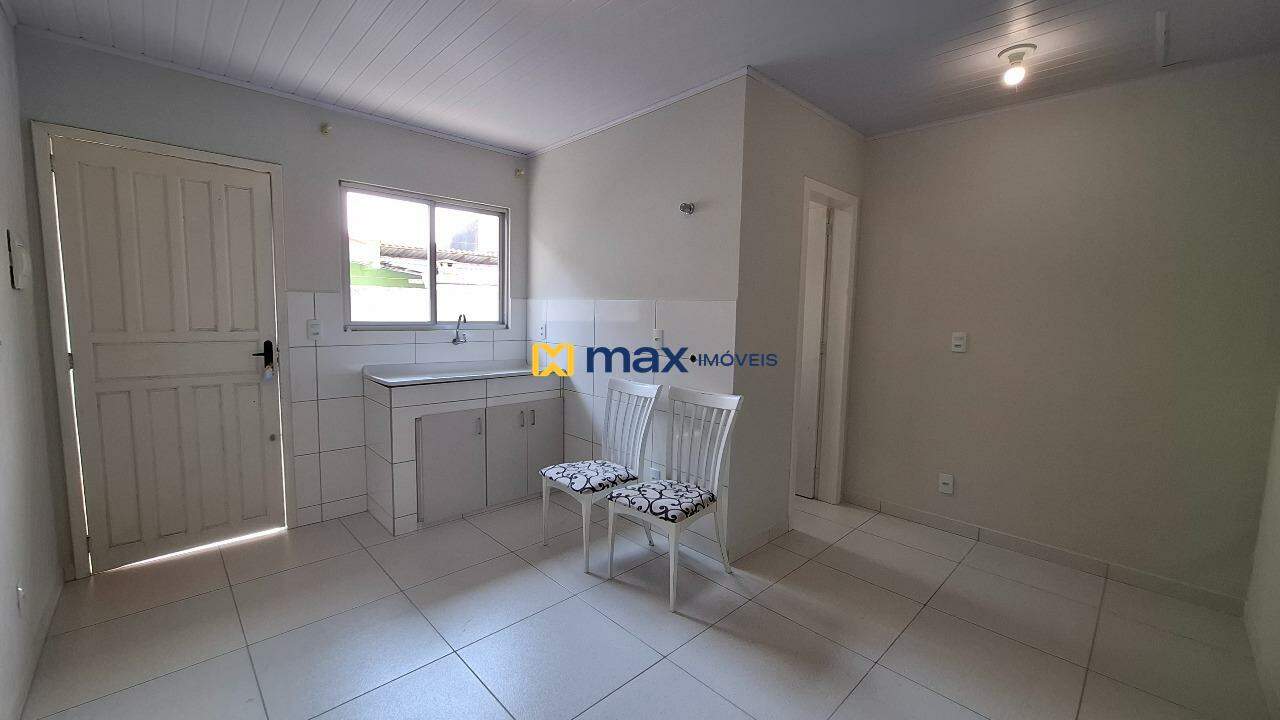 Apartamento para aluguel no São João: Cozinha/ Quarto