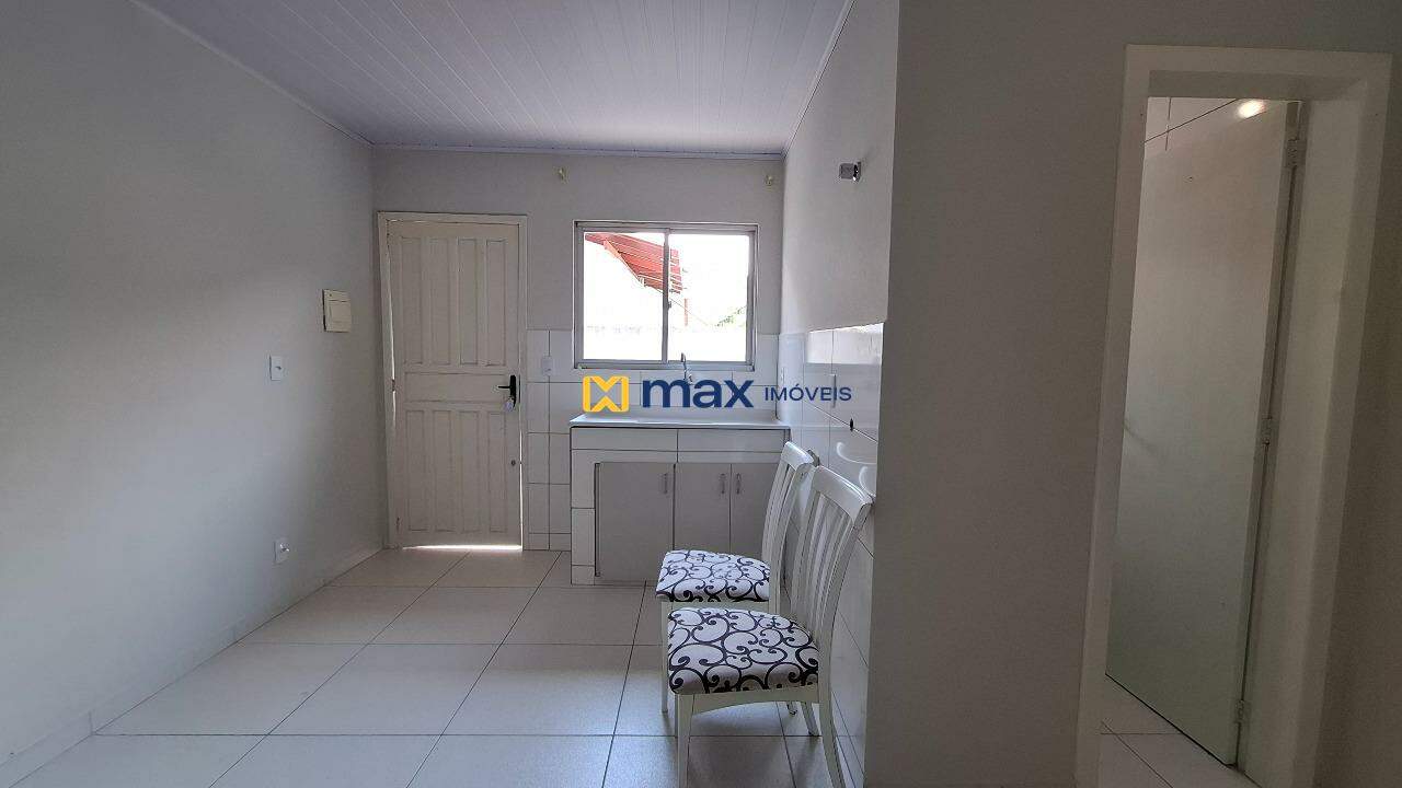 Apartamento para aluguel no São João: Cozinha/ Quarto