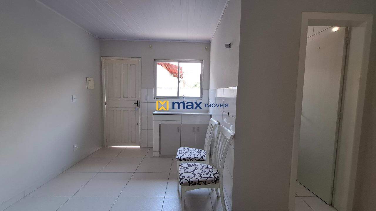 Apartamento para aluguel no São João: Cozinha/ Quarto