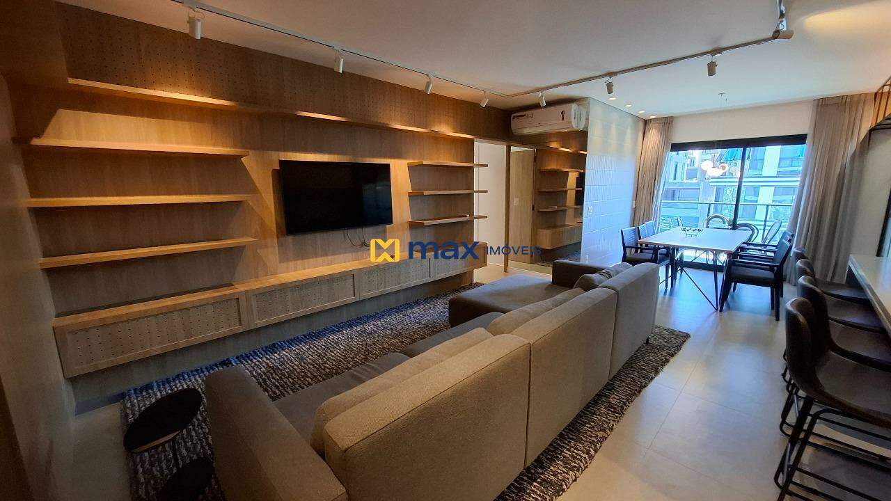Apartamento para aluguel no Praia Brava: Sala de Estar e Jantar
