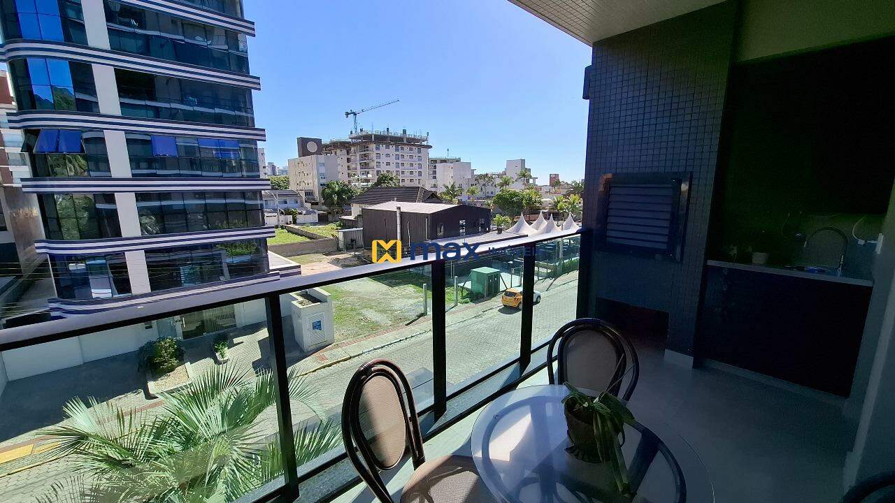Apartamento para aluguel no Praia Brava: Sacada