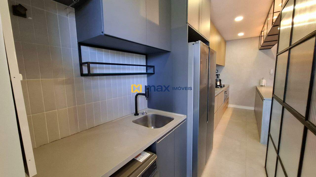 Apartamento para aluguel no Praia Brava: Lavanderia