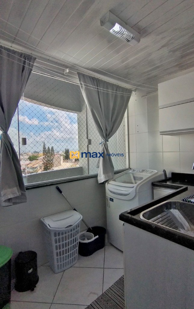 Apartamento para aluguel no Centro: Lavanderia