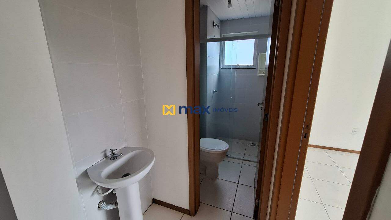 Apartamento para aluguel no Itaipava: Lavatório