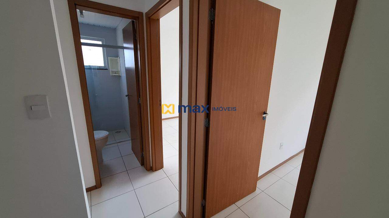 Apartamento para aluguel no Itaipava: Corredor