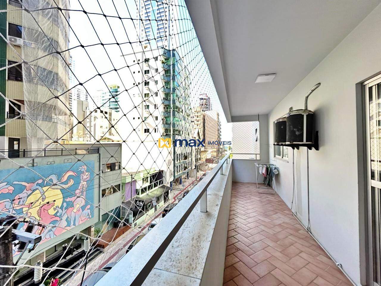 Apartamento para aluguel no Centro: Sacada