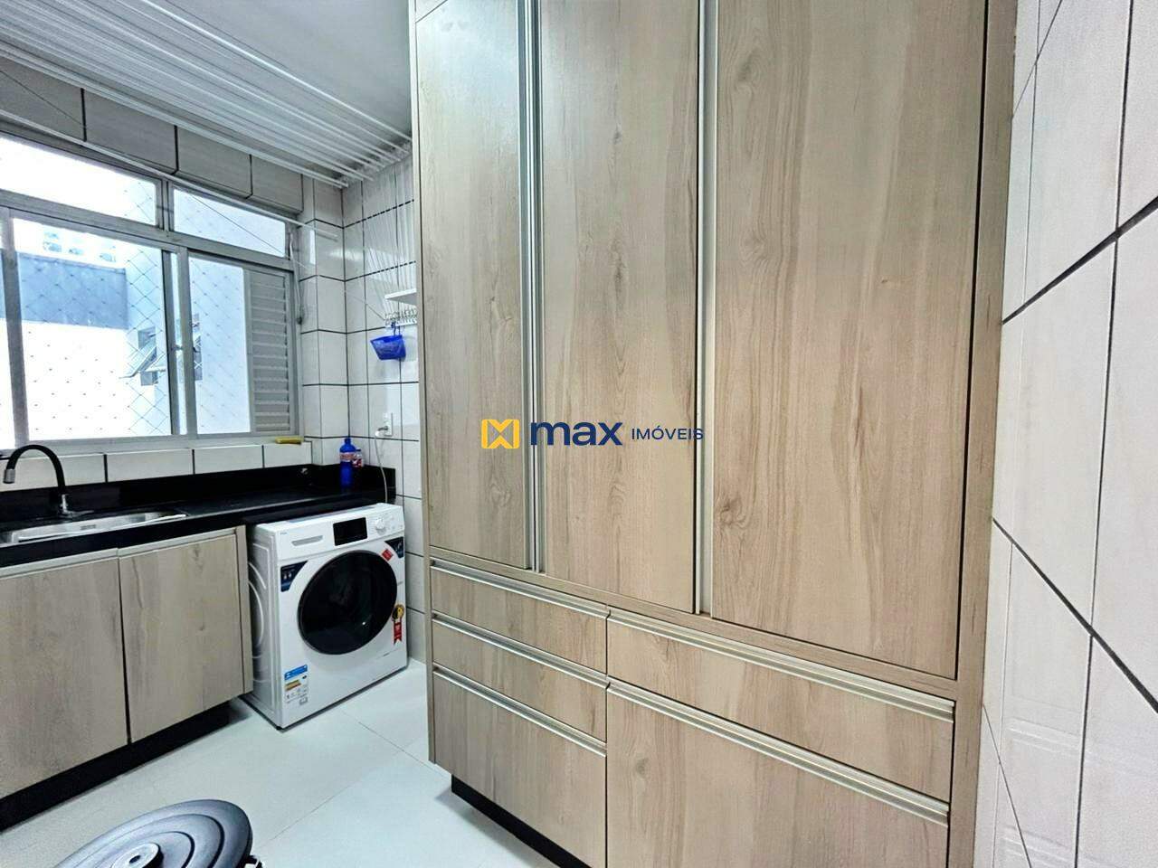 Apartamento para aluguel no Centro: Lavanderia