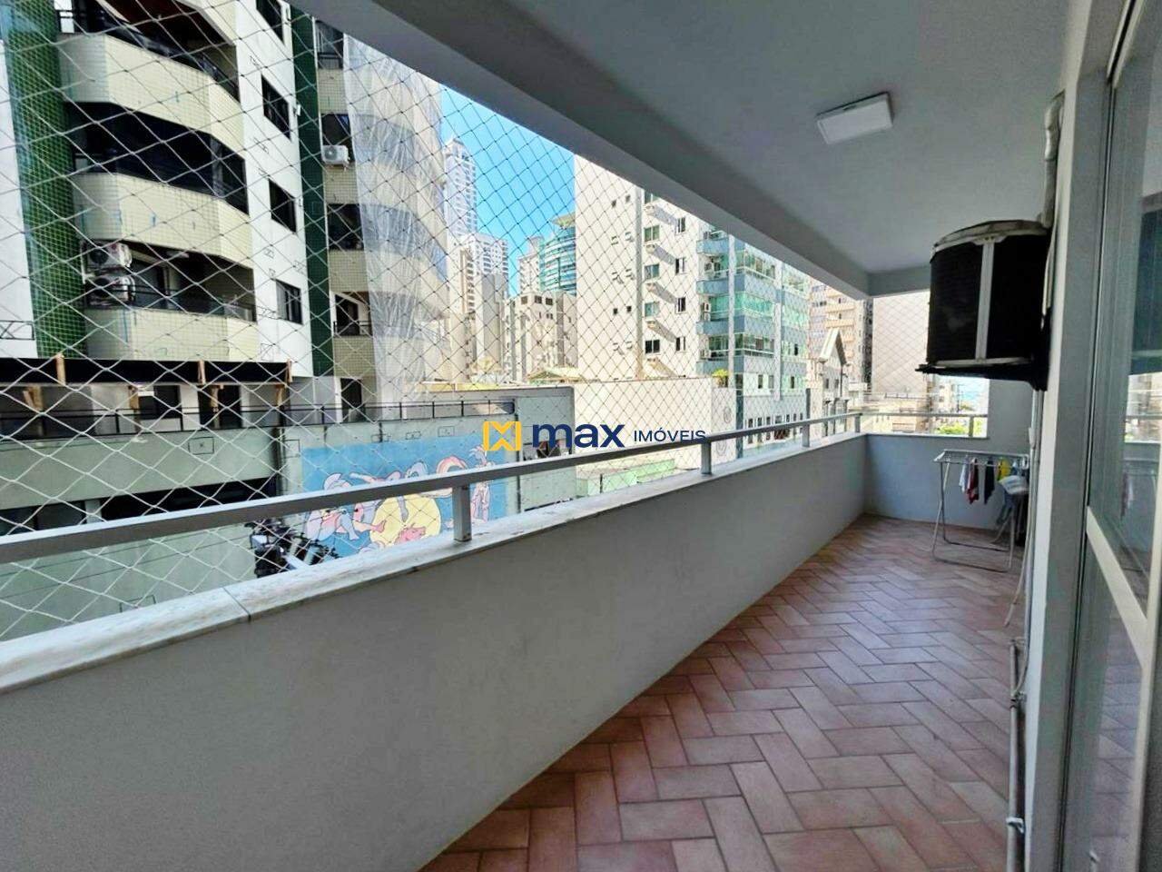 Apartamento para aluguel no Centro: Sacada