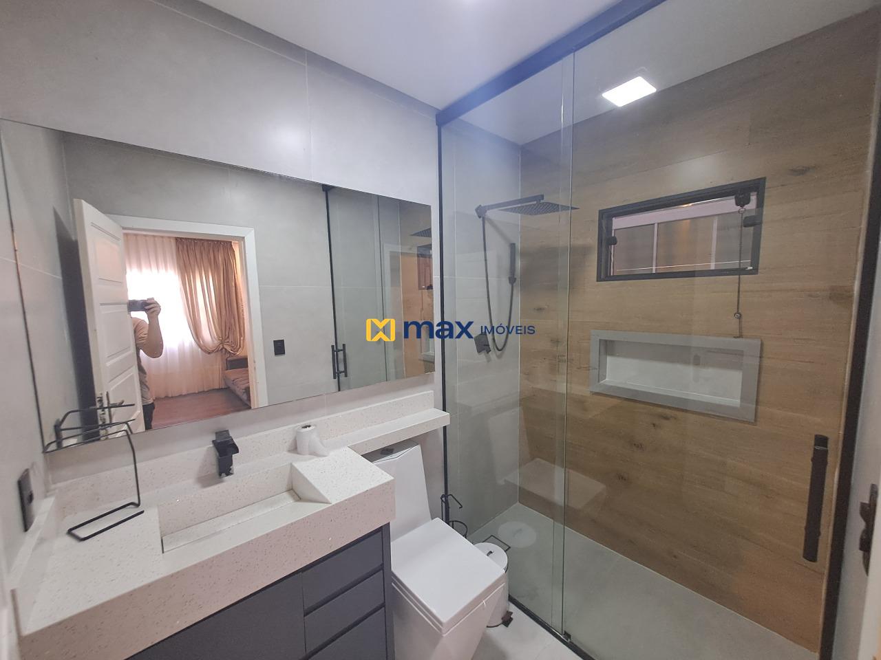 Casa para aluguel no Centro: Banheiro Social