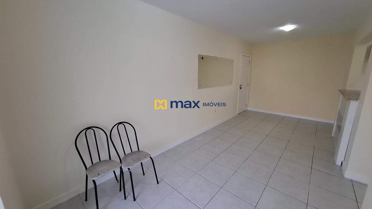 Apartamento para aluguel no Carvalho: Sala de Estar e Jantar