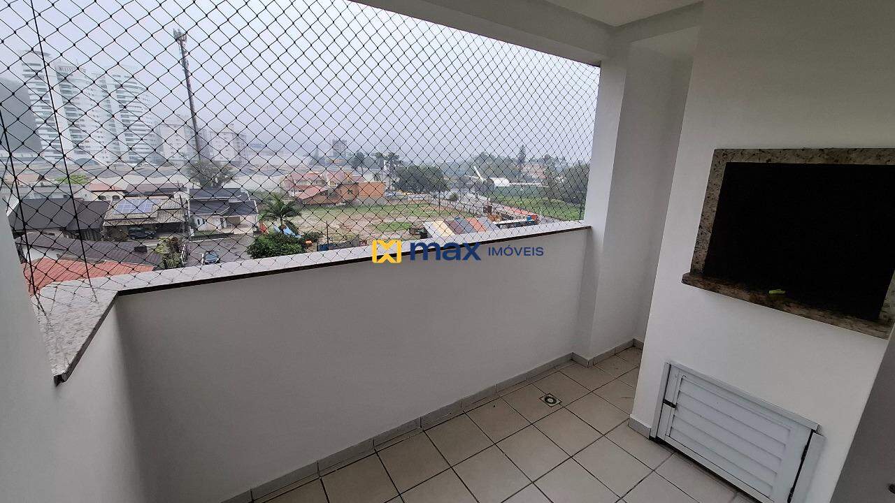 Apartamento para aluguel no Carvalho: Sacada