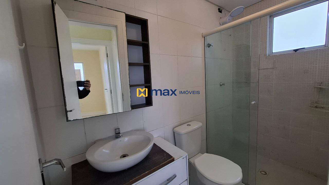 Apartamento para aluguel no Carvalho: Banheiro Social