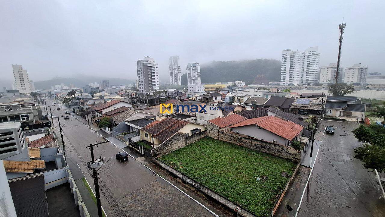 Apartamento para aluguel no Carvalho: Vista Sacada