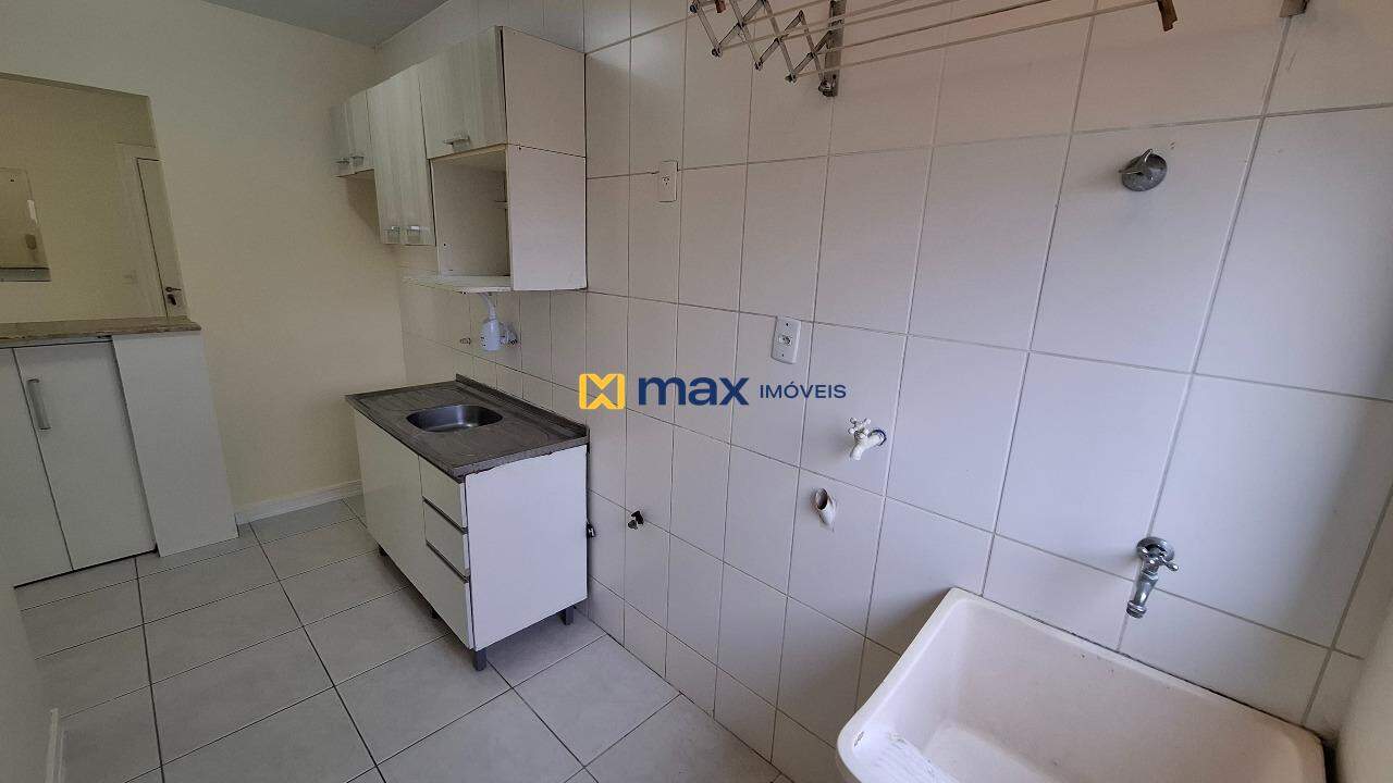 Apartamento para aluguel no Carvalho: Cozinha/ Lavanderia