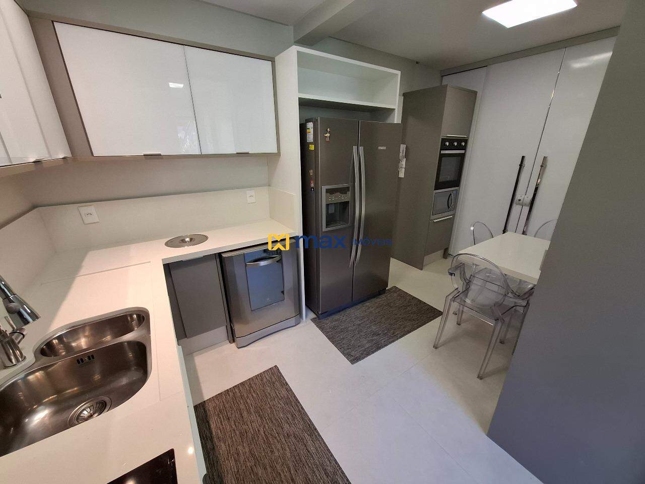 Apartamento para aluguel no Praia Brava: Cozinha